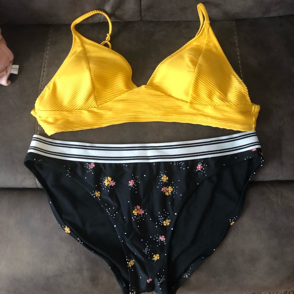 Old navy 2 piece